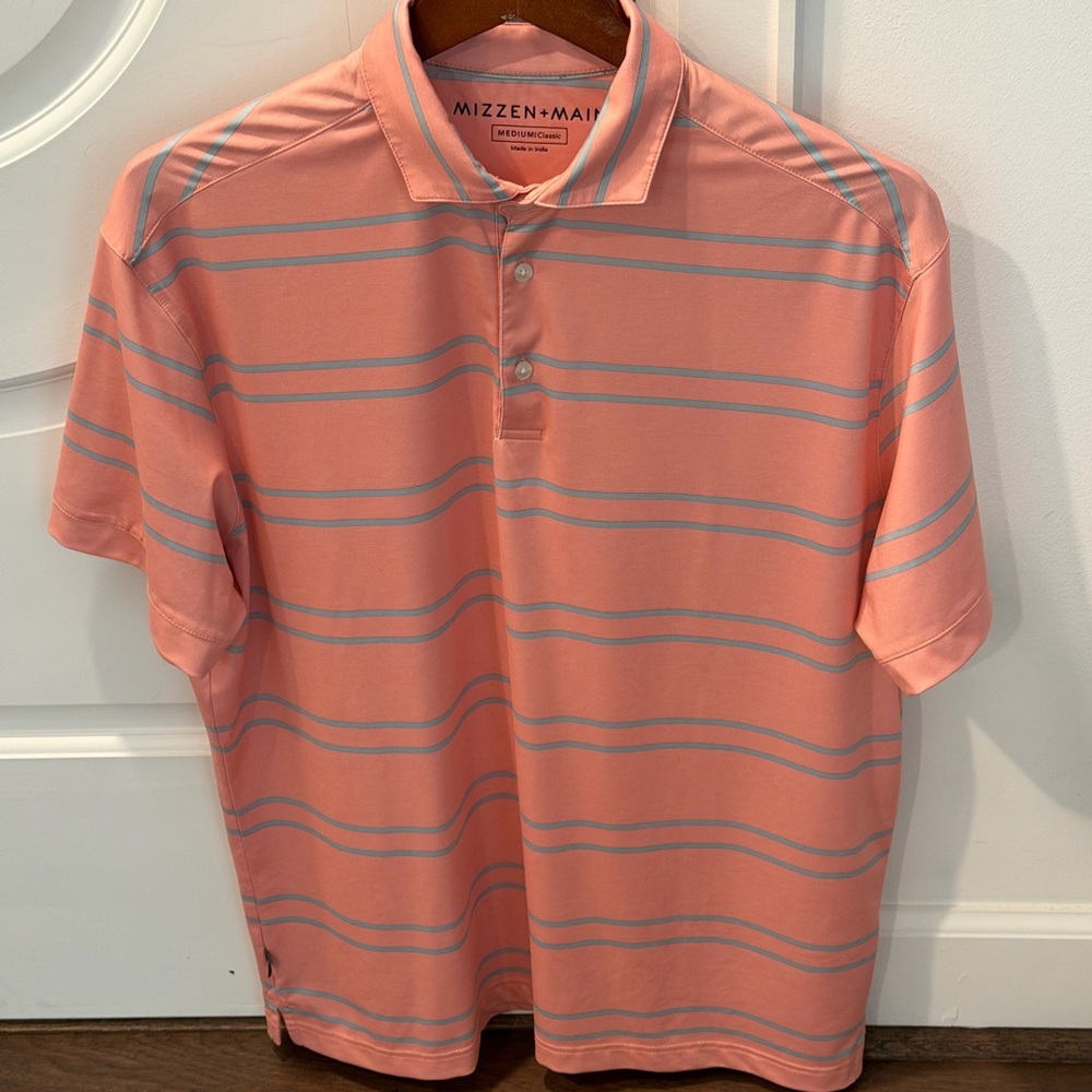 Mizzen+Main Coral Polo with Light Gray Stripes